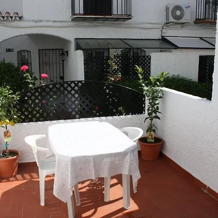 Apartament Casa Lesley Anne Nerja